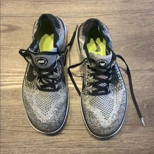 Women’s Nike Free RN Flyknit Shoes